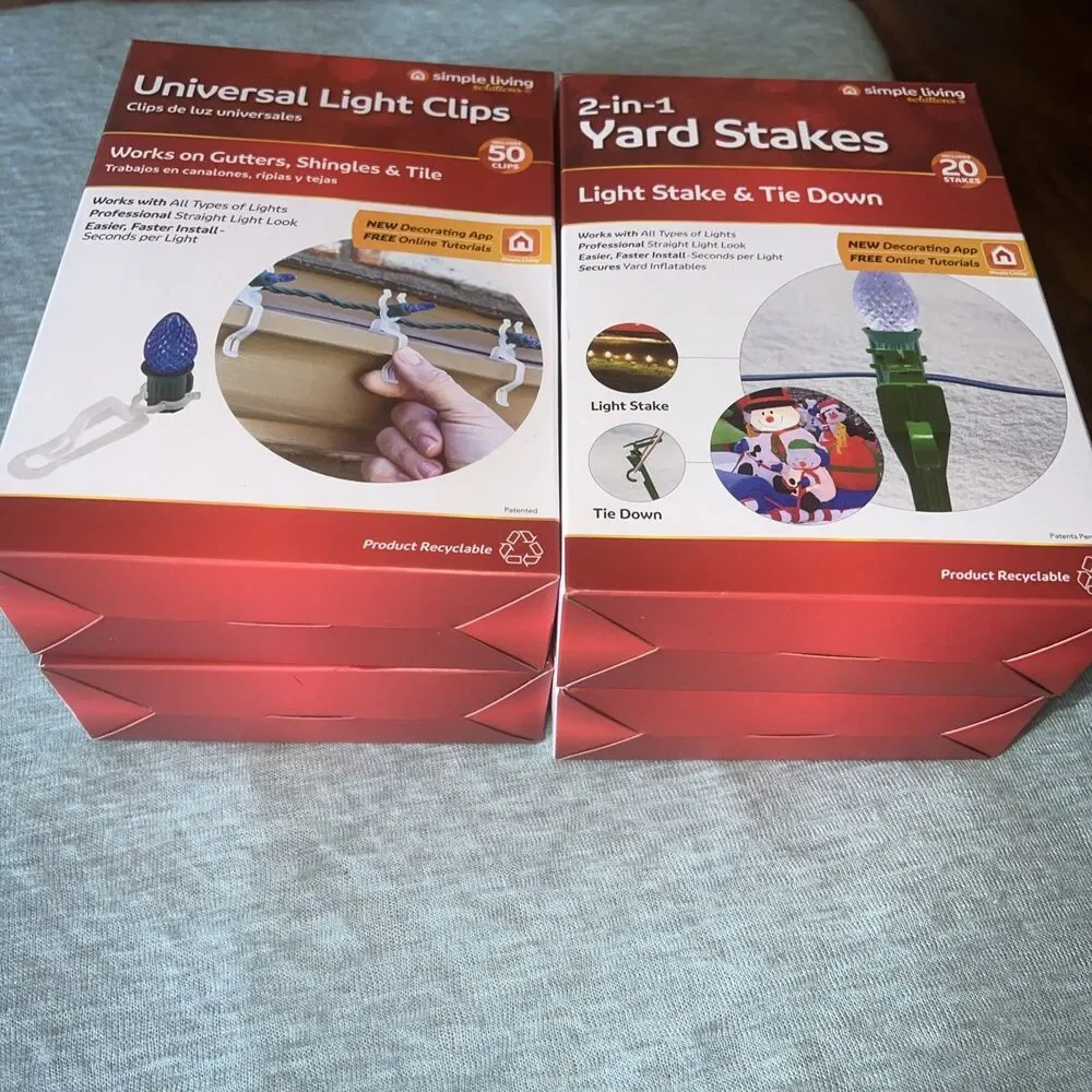 LIGHT CLIPS UNIVERSAL 50 Count (2) 100total, 2in1 Yard Stakes 20 Count (2) 40